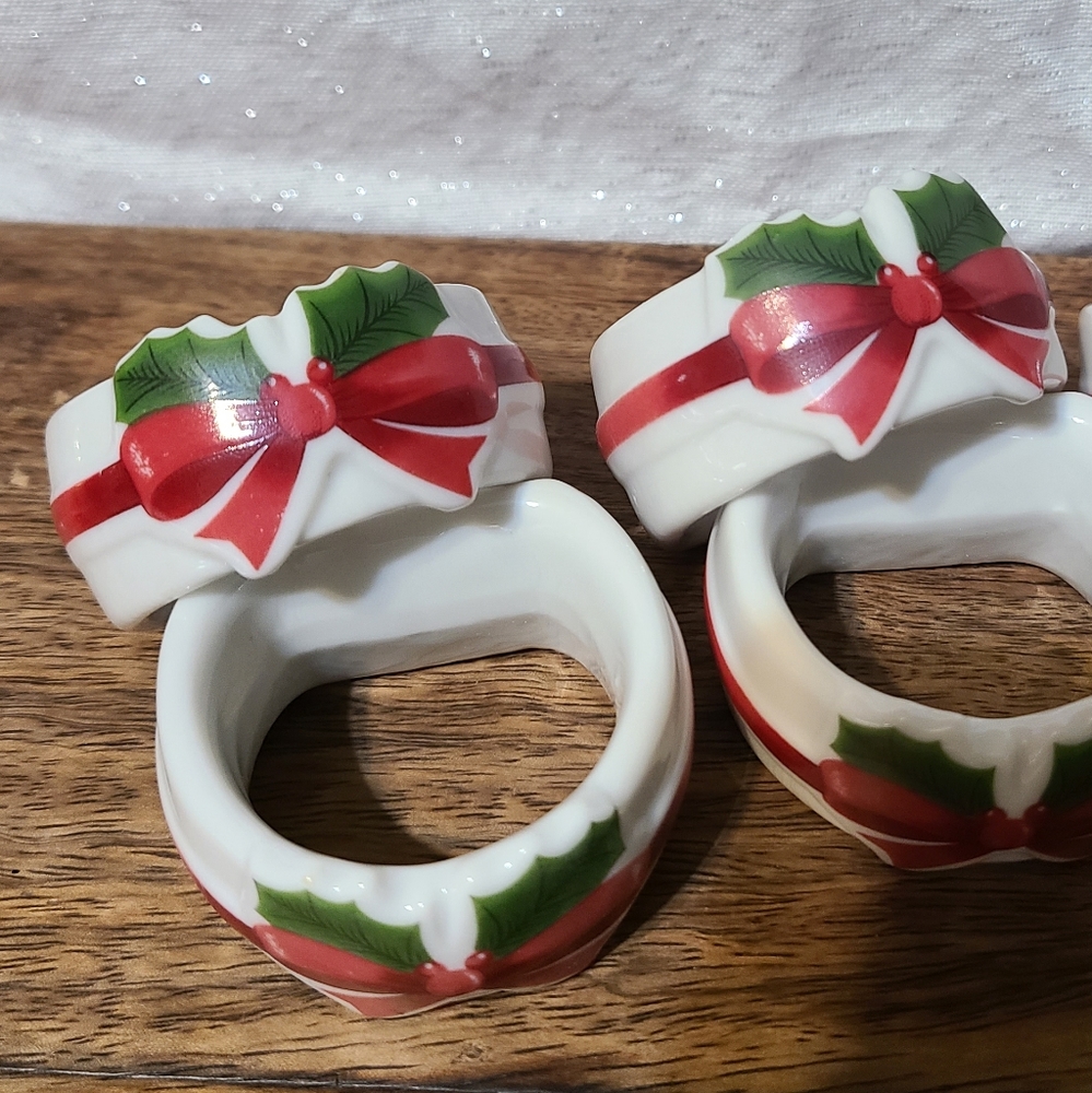 Vintage Holly Bow Napkin Rings